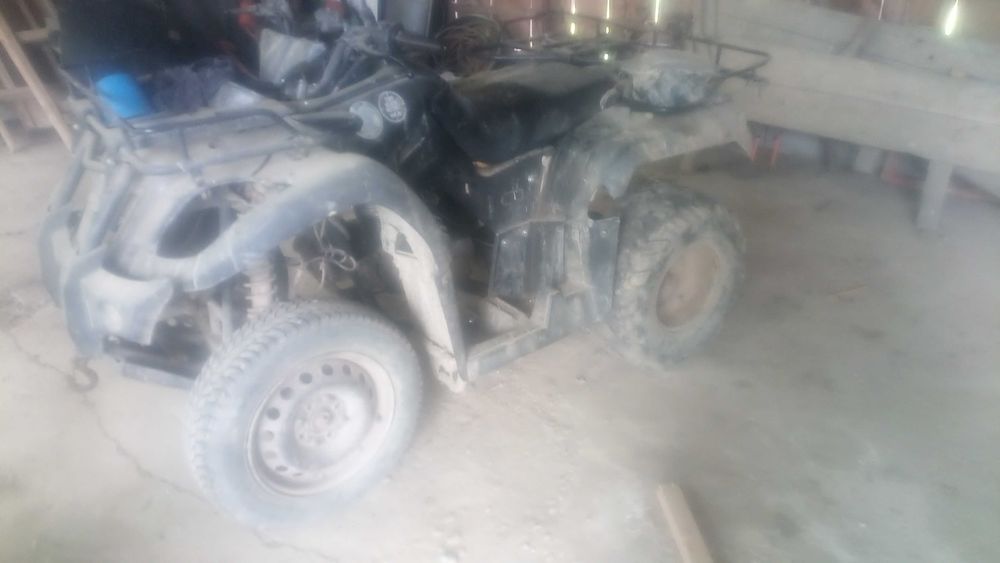 Vând ATV Loncin 250.