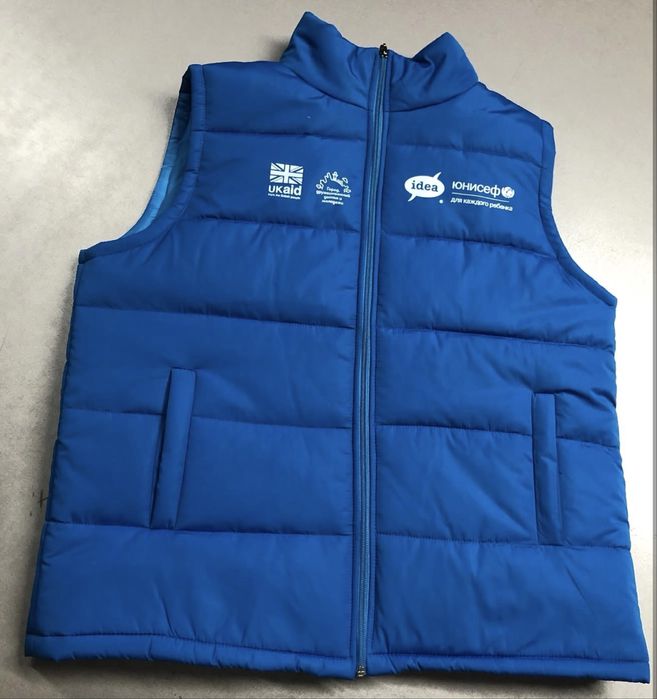 жилетки с вашим логотипом!