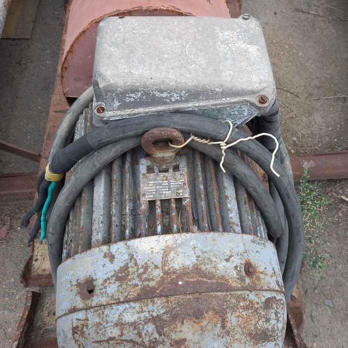 Электродвигатель 4 АМ 200