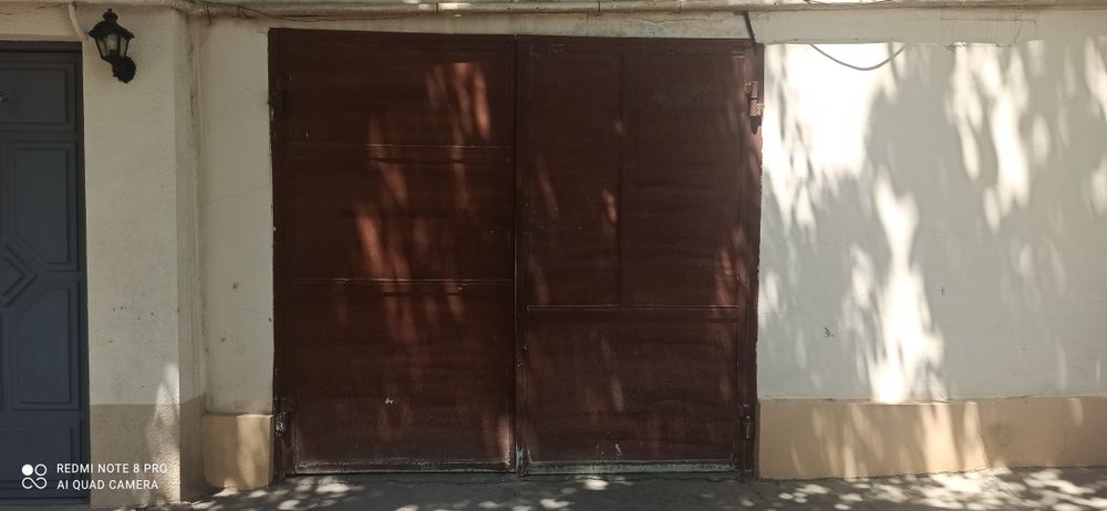 Darvoza  juda baquvat