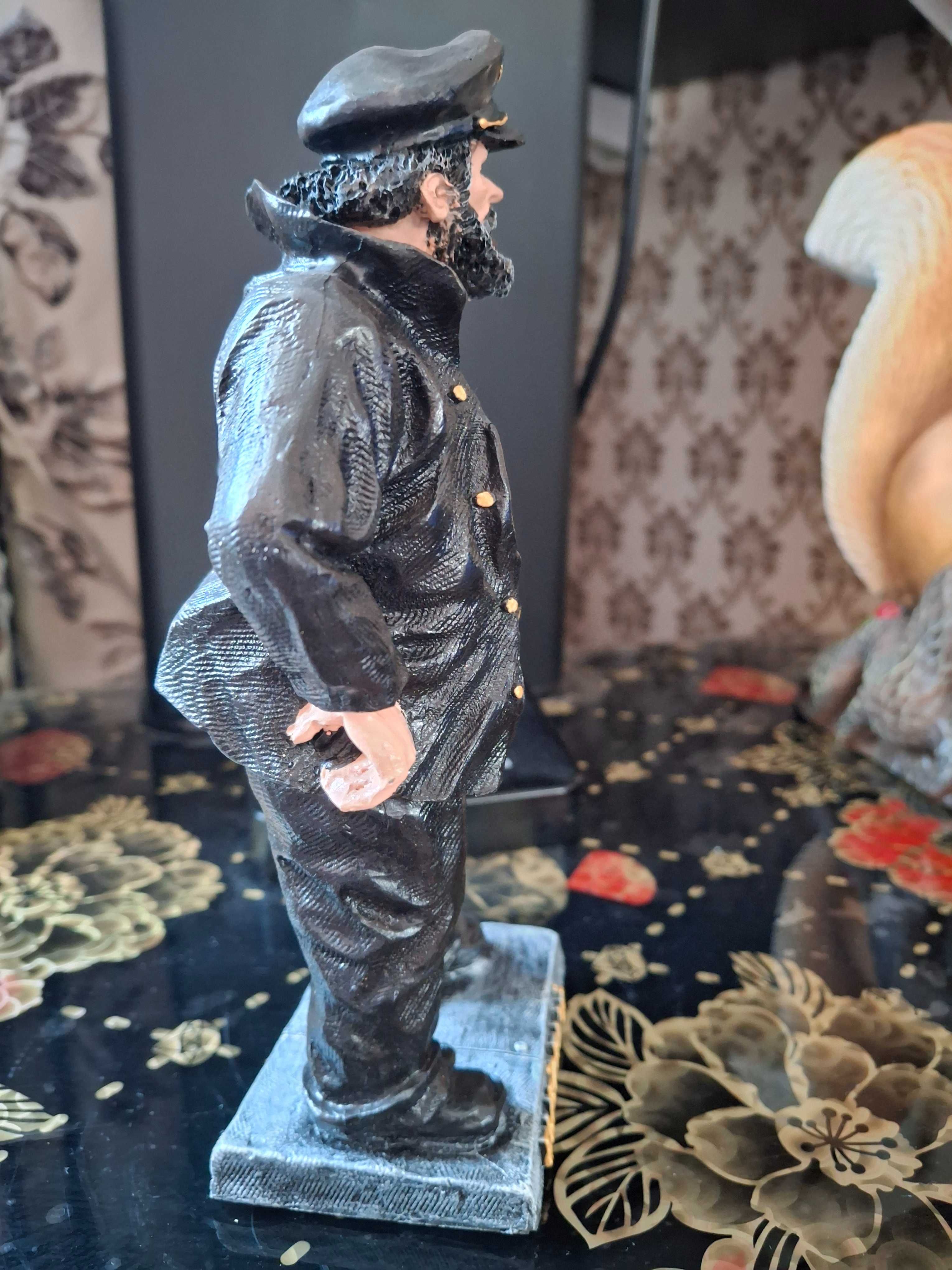 статуэтка.моряк бывалый