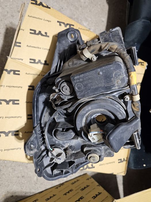 Фарове за Kia Picanto 2004