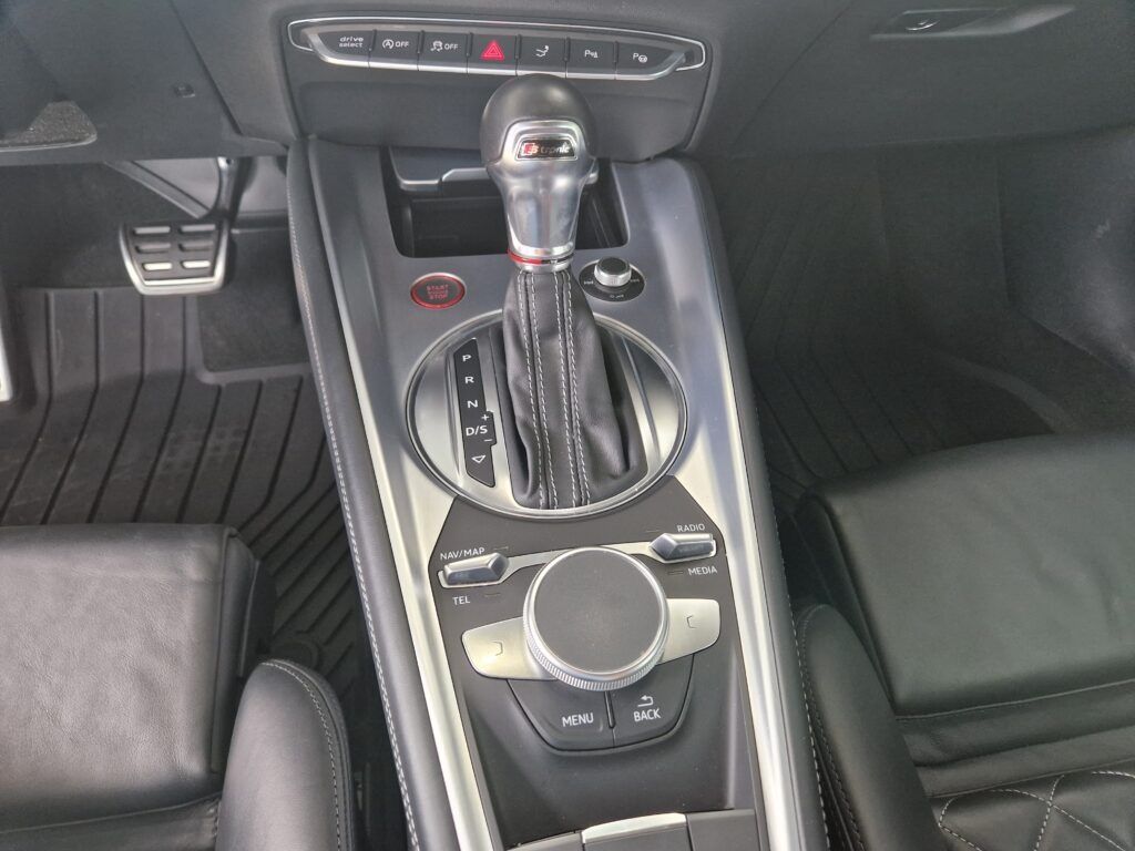 Audi TT S 2015 Benzină