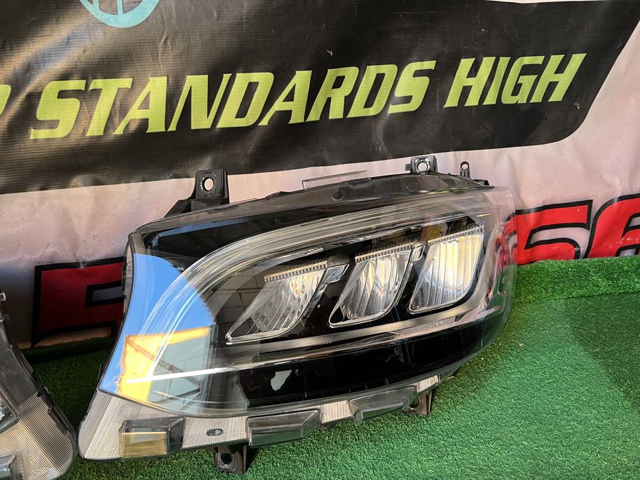 Mercedes Sprinter W907 W910 Set Faruri Far stanga-dreapta Full Led