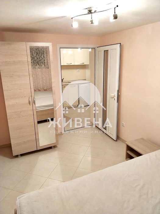 Отдавам под наем 2-стаен апартамент, Цветен квартал