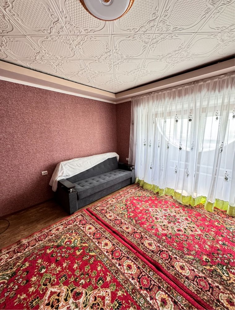Сдается в аренду 1 но комнатная квартира возле базара Кадышева 7 этаже