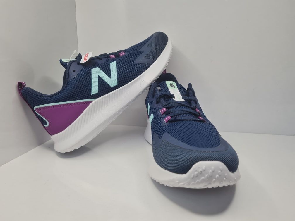 Маратонки New Balance  Fresh Foam 

Чисто нови с кутия.

Размер 43 сте