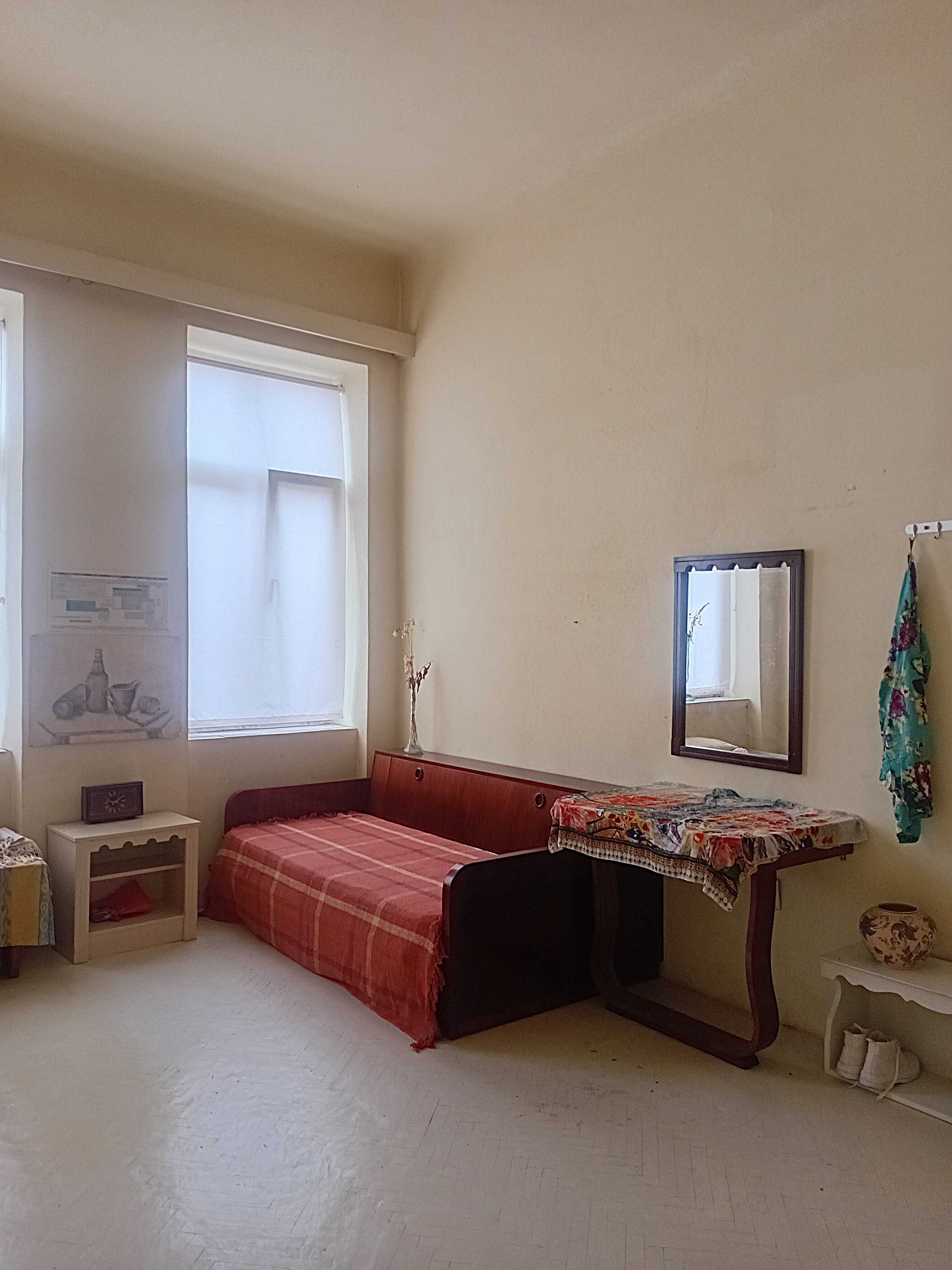 apartament 74 mp, 3 camere, central, etaj 1/2