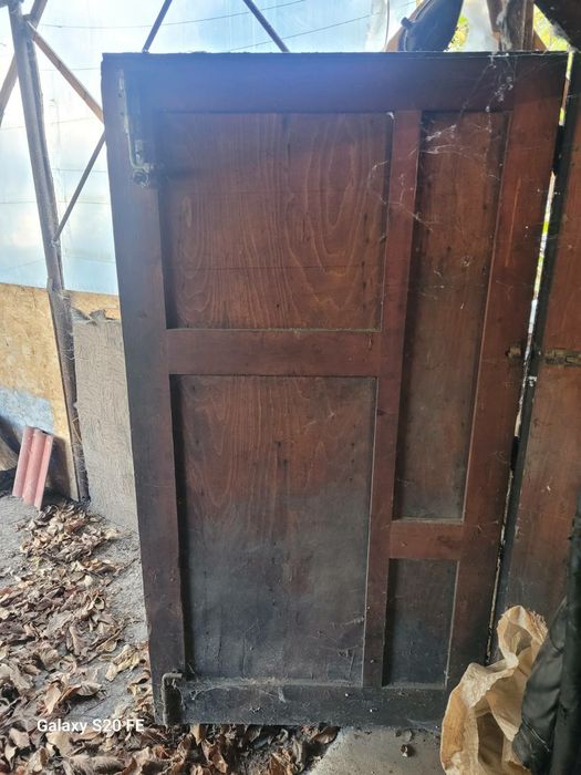 Дървена Гаражна врата