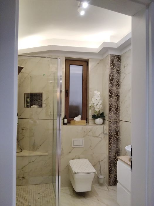 CASA vanzare/CENTRU VECHI/ 8 apartamente la cheie/tot  inchiriat