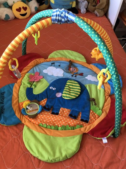 Продавам детска гимнастика