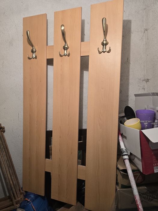 Закачалка за коридор