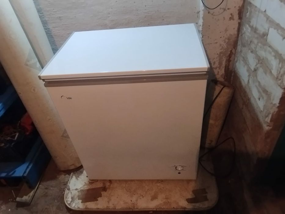 Продам морозильную ларь б.у