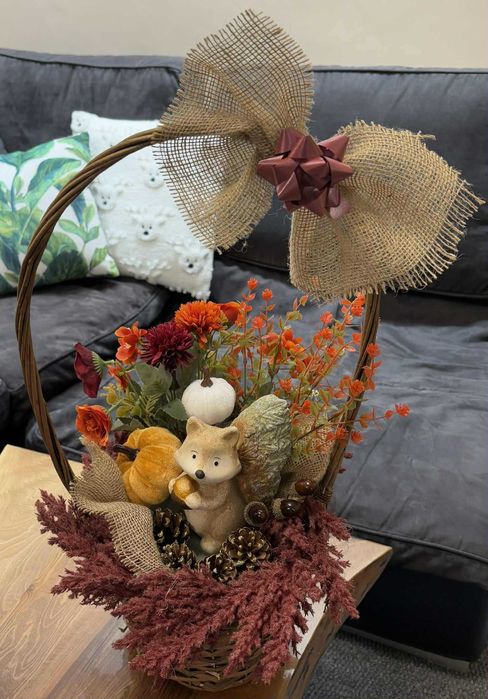 Сувенир - есен с фигура катеричка