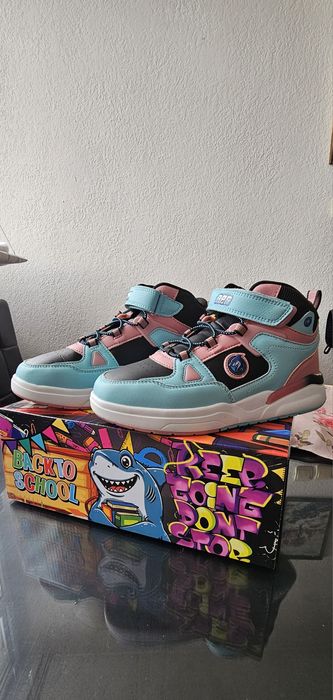 APG кецове чисто НОВИ, от последната колекция за 2025!