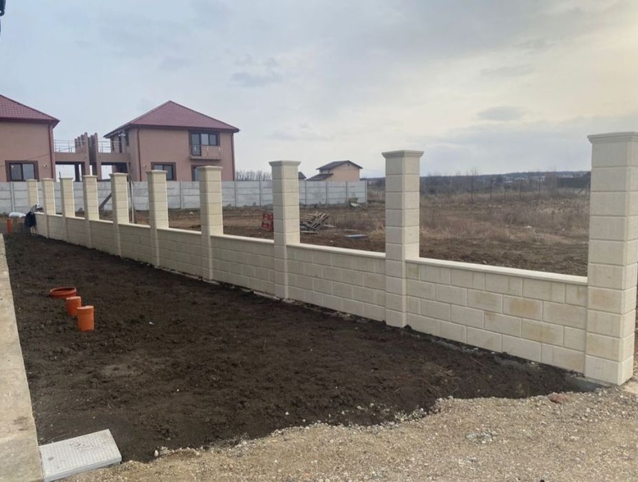 Garduri și porți din plasă metalică fabricate exact după cerințe. Aces