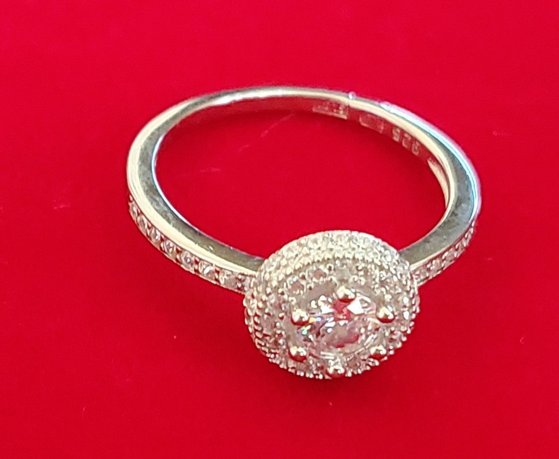 A27, inel argint 925, nou și marcat, zirconii albe, ideal logodna