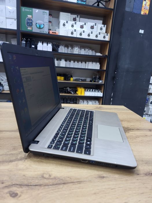 Asus X540M | Pentium N5000 | 4GB/256GB SSD | 15.6" HD