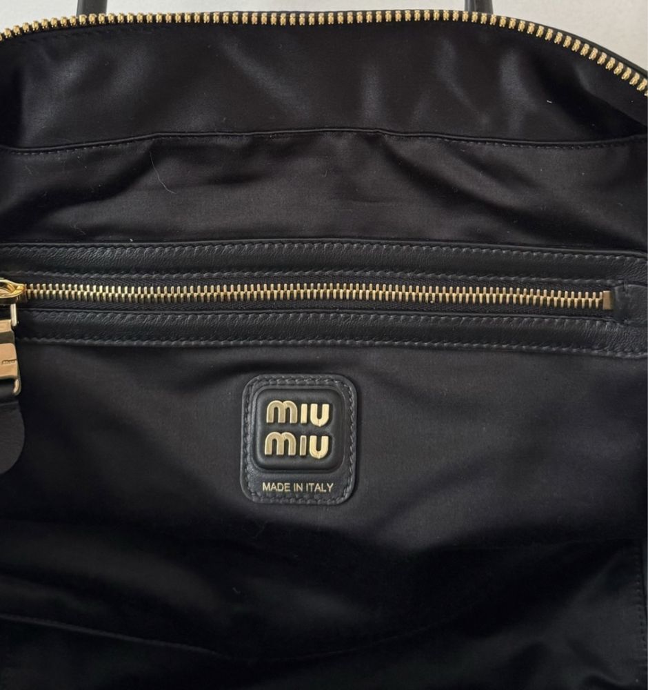 Miu miu чанта оригинал