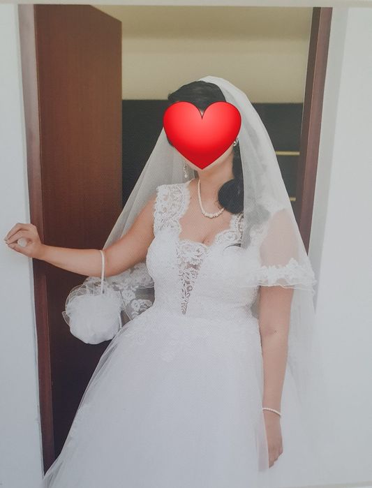 Vând rochie de mireasă