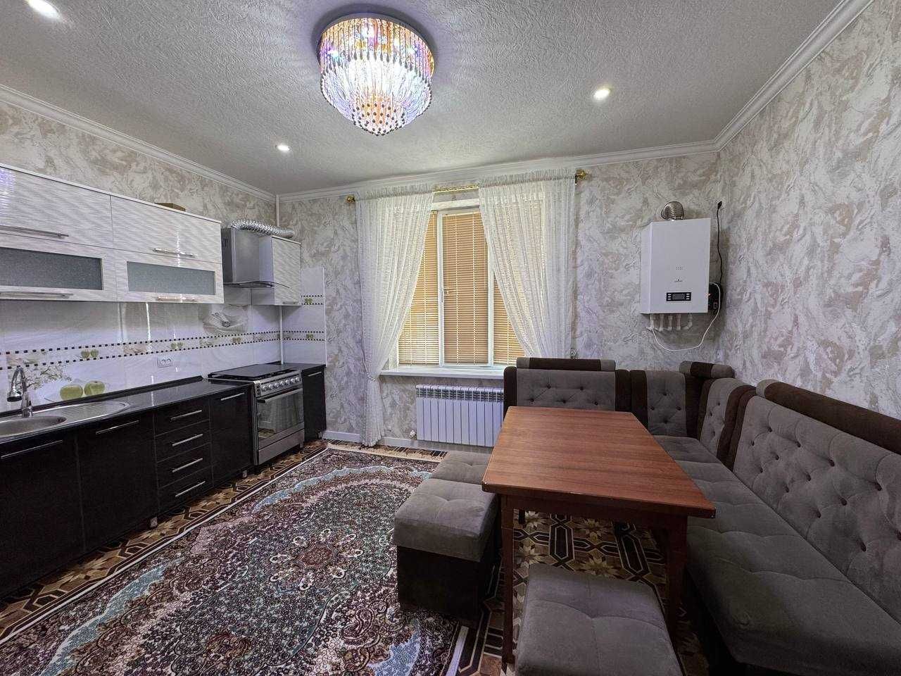 3х комнатная квартира на 3 этаже 98кв/м, в Самарканде