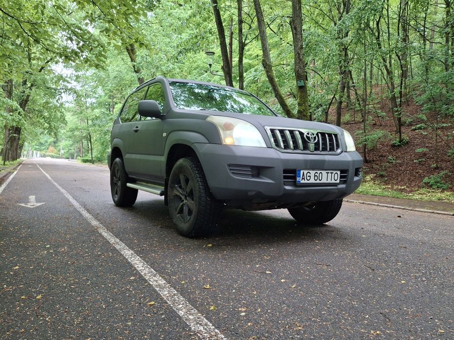 TOYOTA Land Cruiser  j 120 Autoutilitară