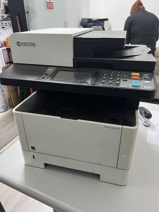 Imprimanta Kyocera Ecosys m2735dw multifunctional duplex