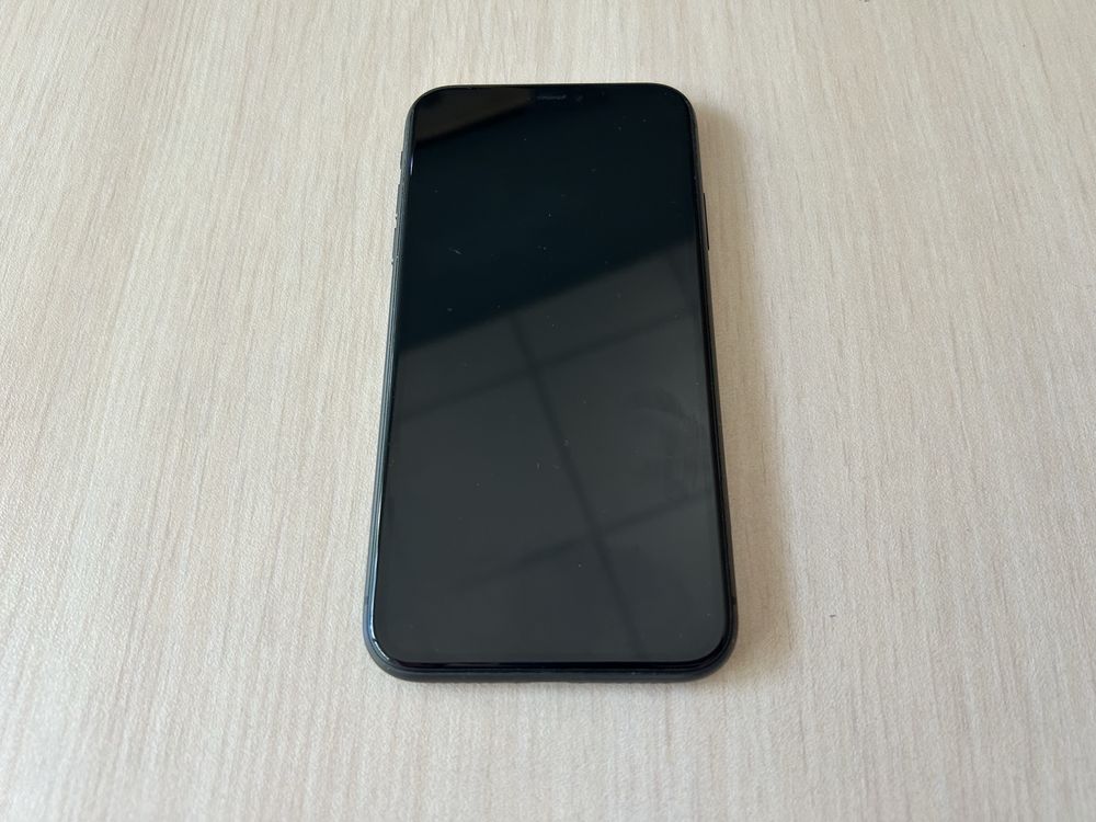 Продавам Apple iPhone 11 128GB