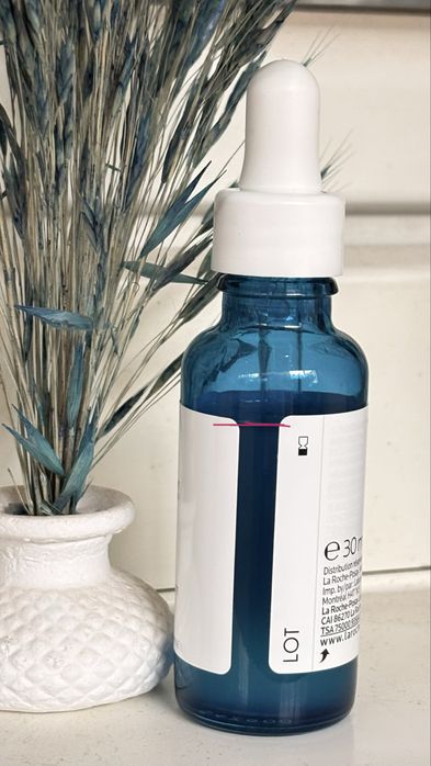 Продавам серум на la roche B5