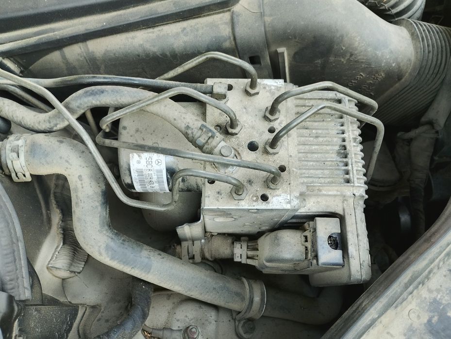 Mercedes E220 w211 на части