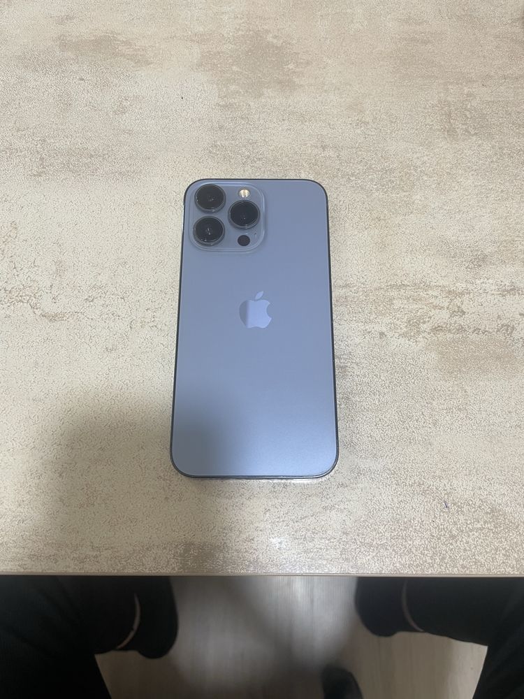 iPhone 13 pro LLA