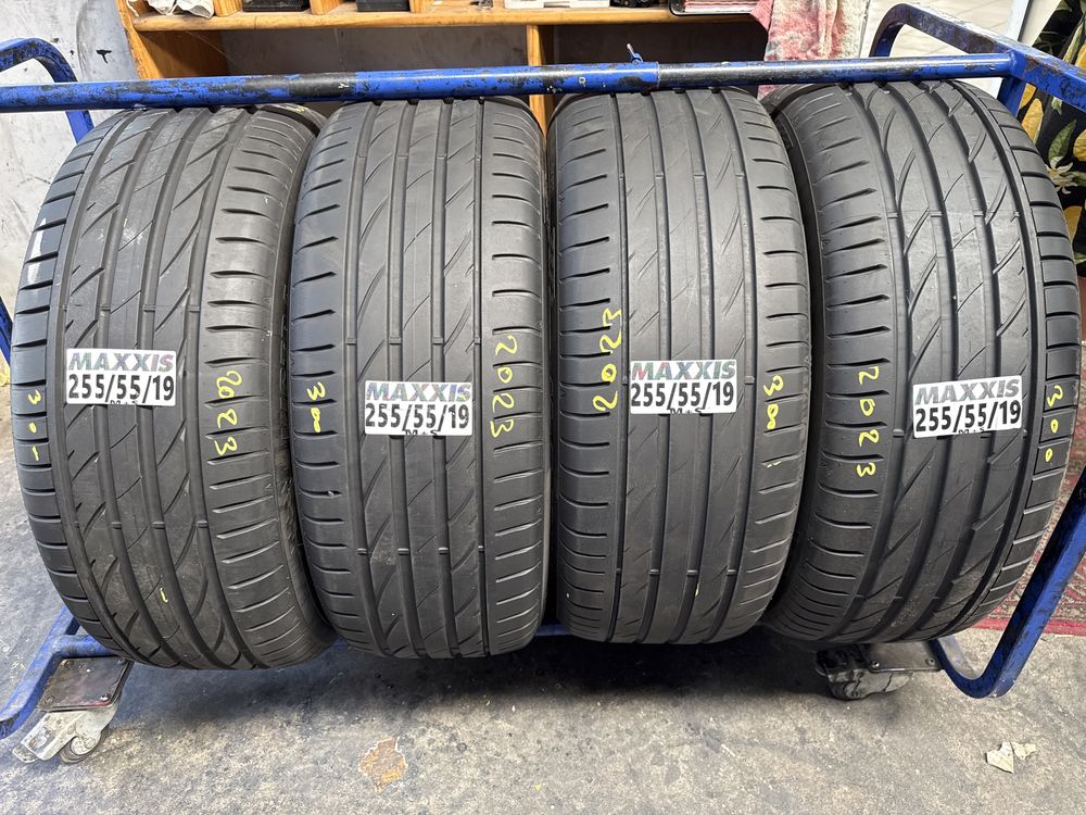 255/55/19 Maxxis 2023