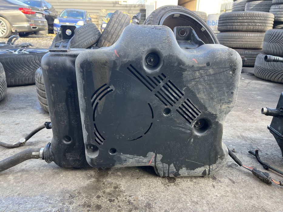 Vas / Rezervor AdBlue Opel Vivaro Euro 6