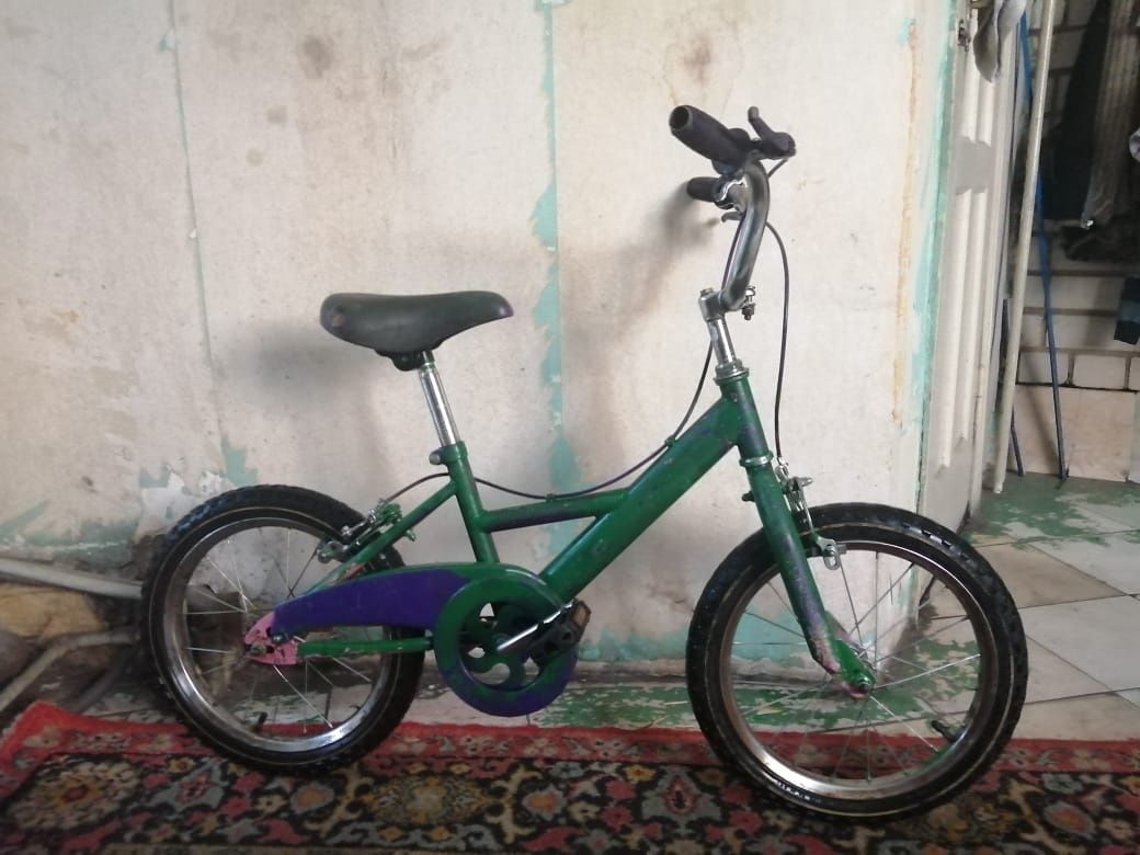 Продам скоростной детский велосипед от 5-8 лет .
