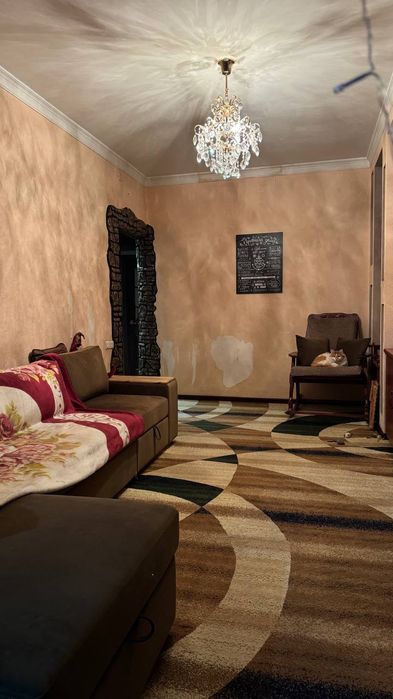 Продается квартира 4х-комн/4/9 Спутник 16, 94 м² Срочно