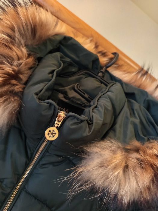 Дамско зимно яке с естествен пух
