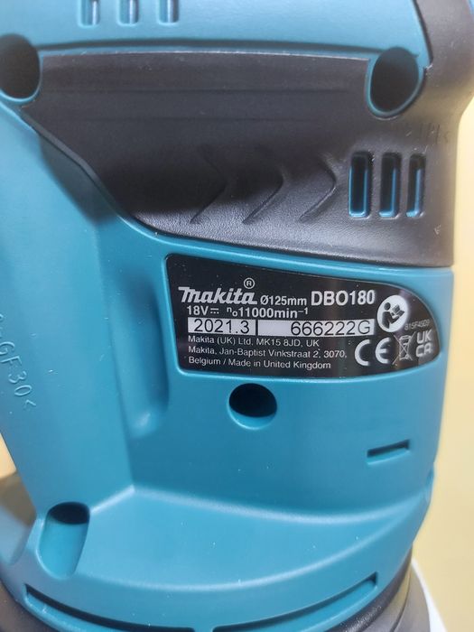 ПРОМОЦИЯ.Нов акумулаторен виброшлайф Makita DBO180Z