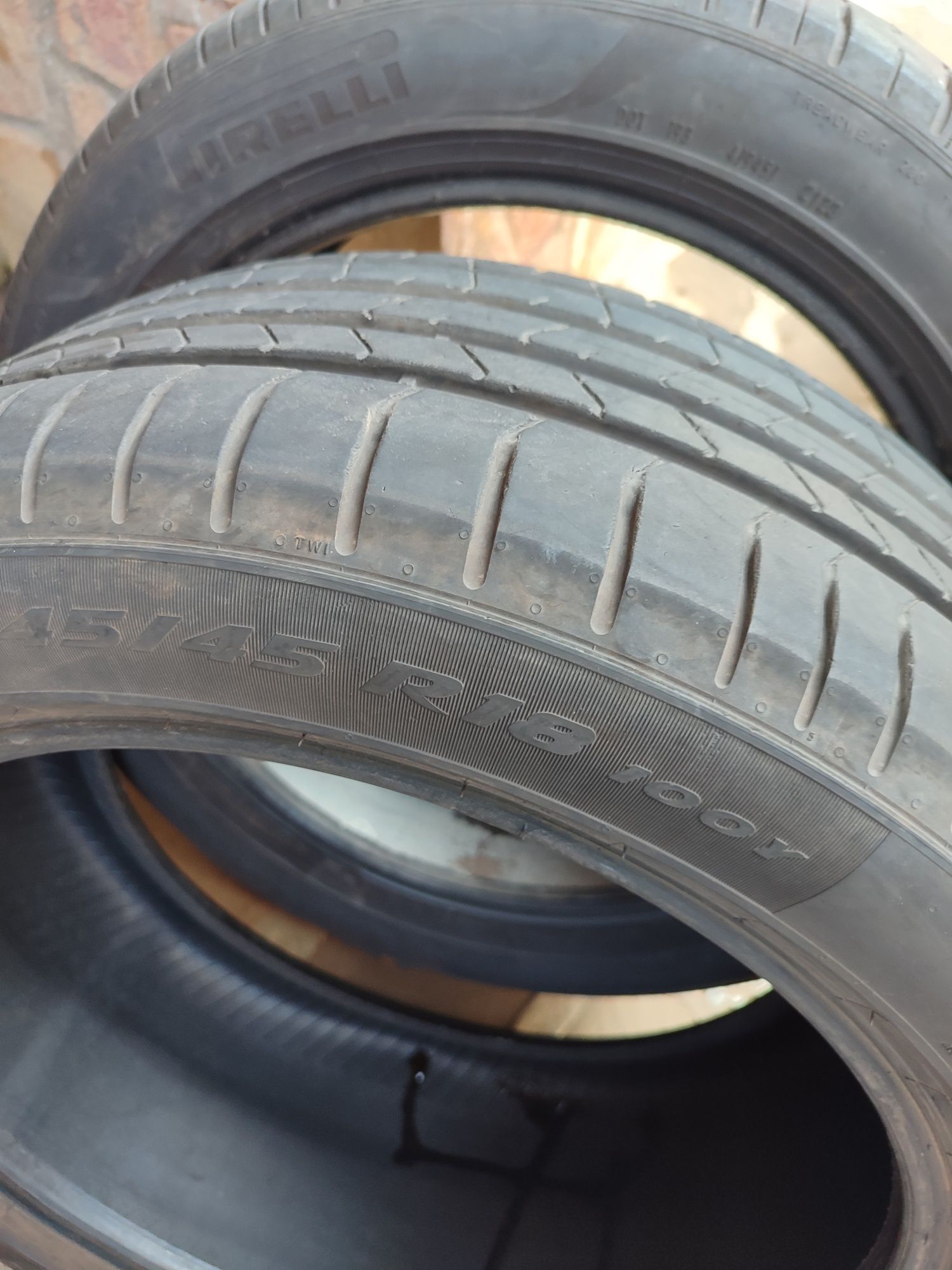 Гуми 245/45/18 Pirelli 4 броя