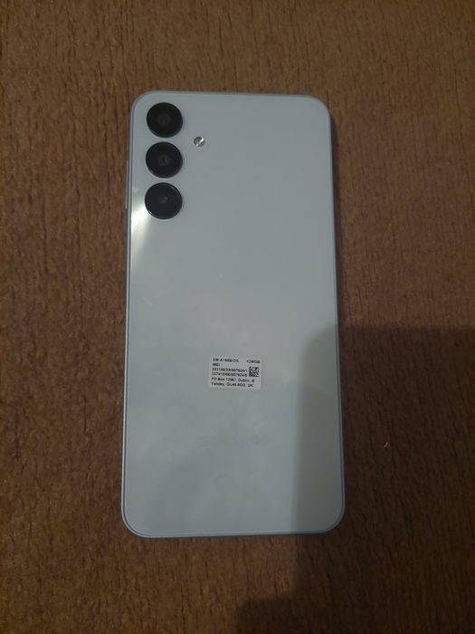 Samsung a16 5g ЧИСТО НОВ