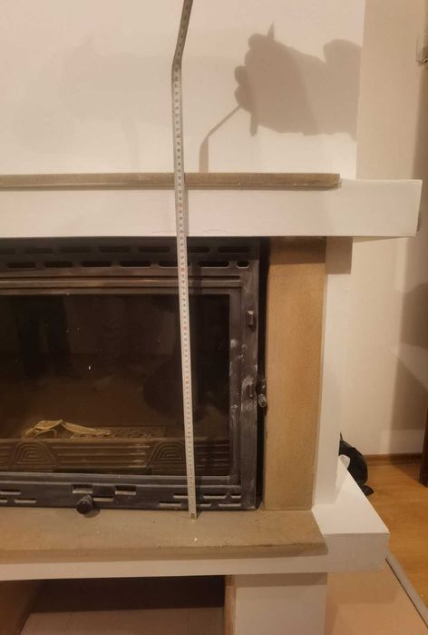 Продавам камина+хладилник(подарък)