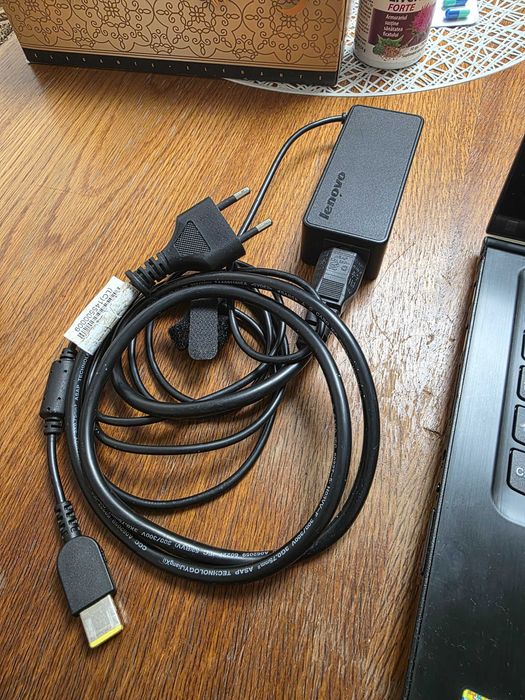 Laptop Lenovo Yoga 300