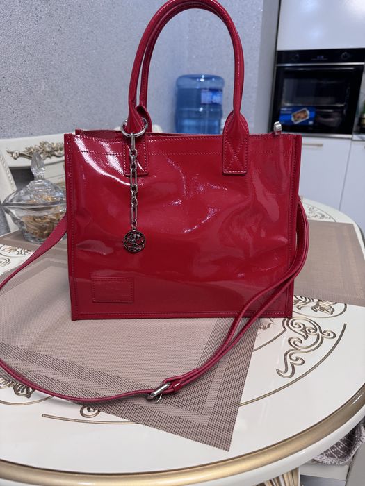 Продам сумку натуральная лаковая кожа