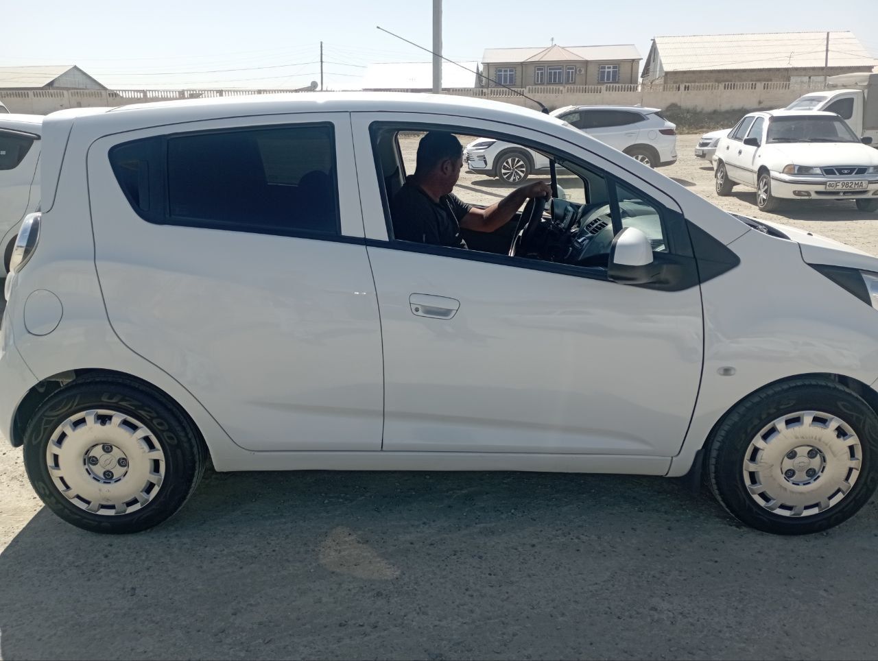 Chevrolet spark peshku tumanida tez va arzon sotiladi