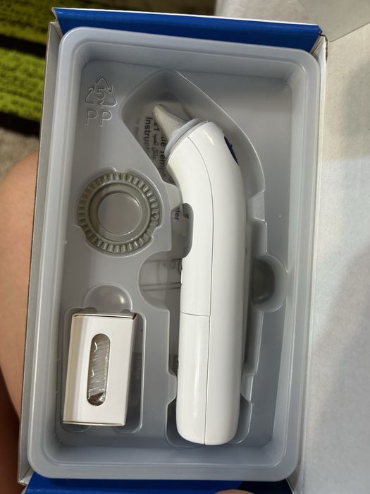 Инфрачервен термометър за ухо Omron Gentle Temp 521