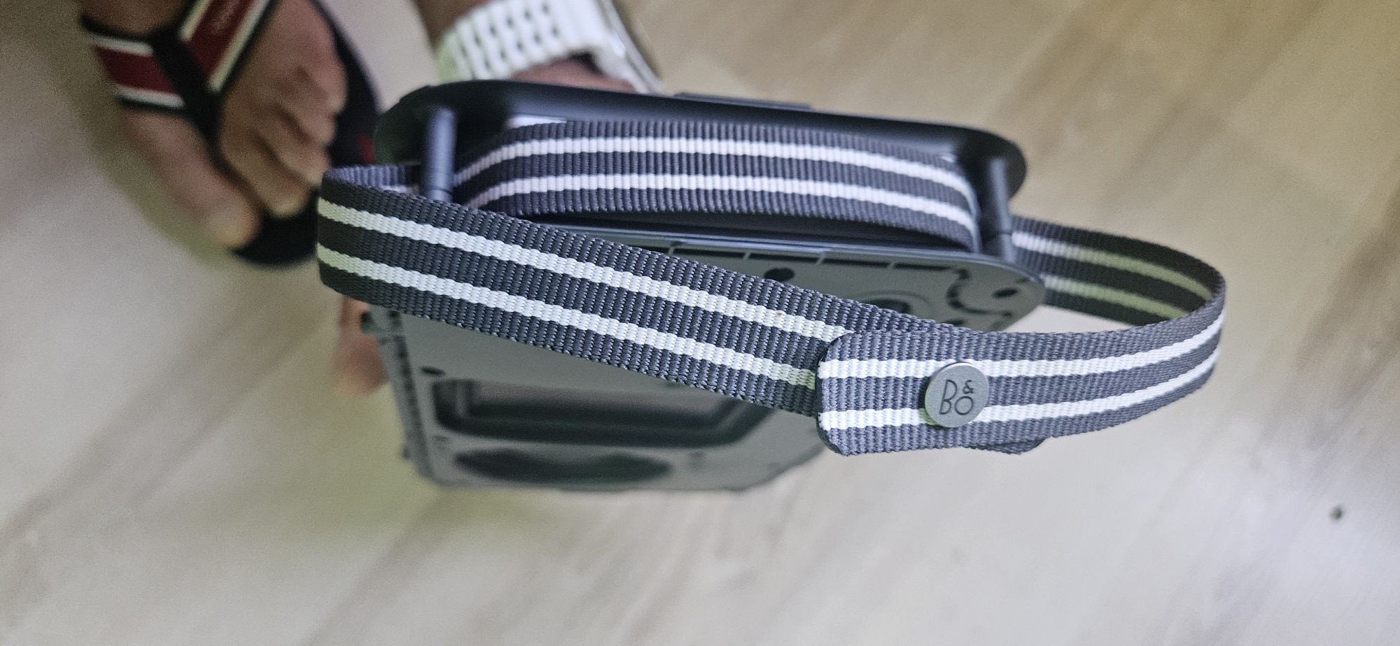 Bang & Olufsen BeoPlay A2 Active - аудиофилска безжична аудио система