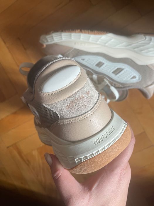 Спортни обувки Adidas