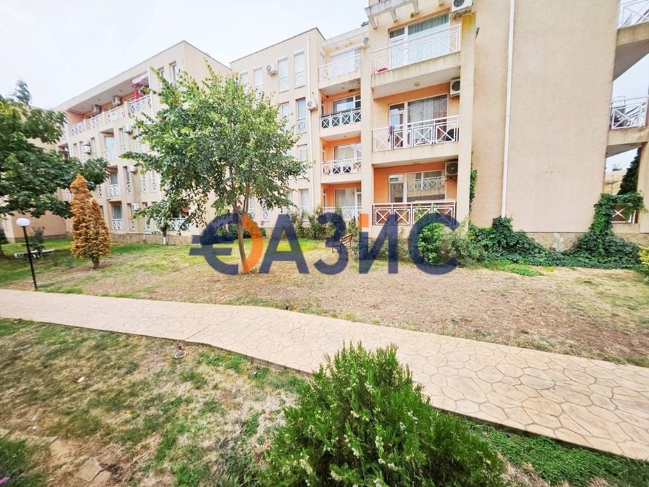 Продава се Тристаен апартамент в к.к. Слънчев бряг - 74 кв.м за 500 €/кв.м - Снимка #11