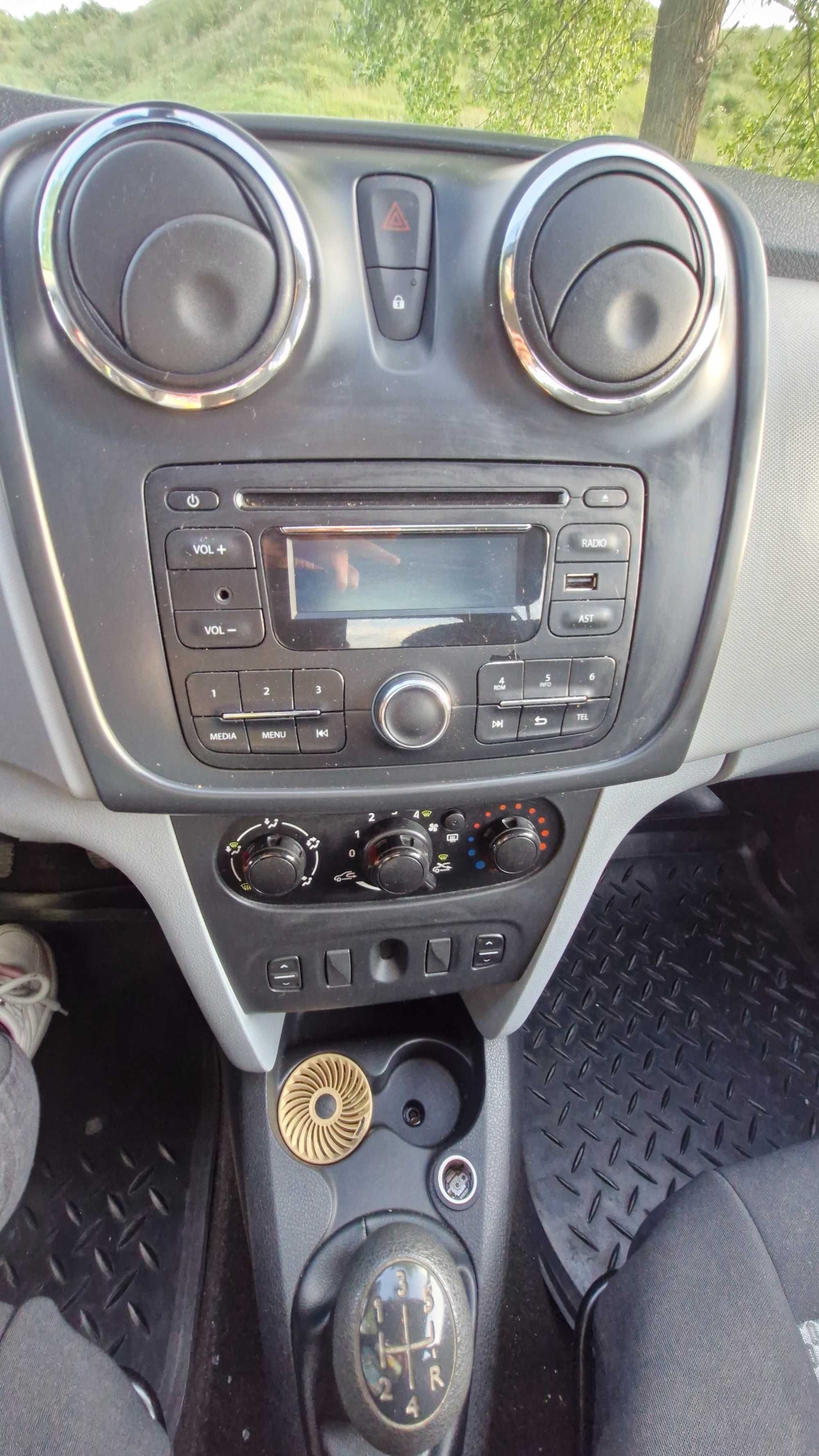 Vand Dacia Logan 1.2 2013