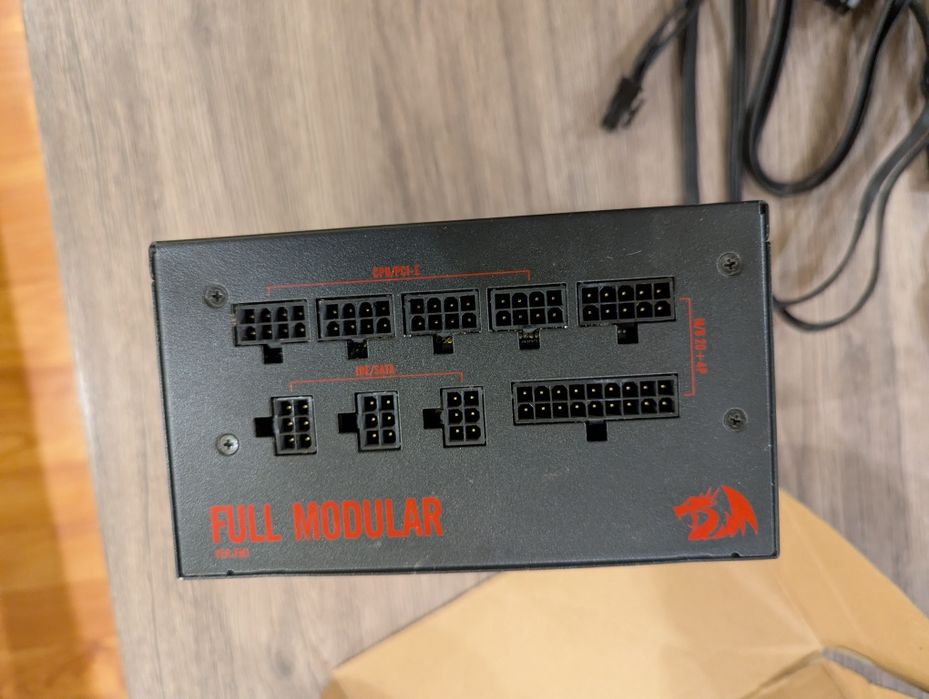 Sursa modulara Redragon 750w 80+ Gold