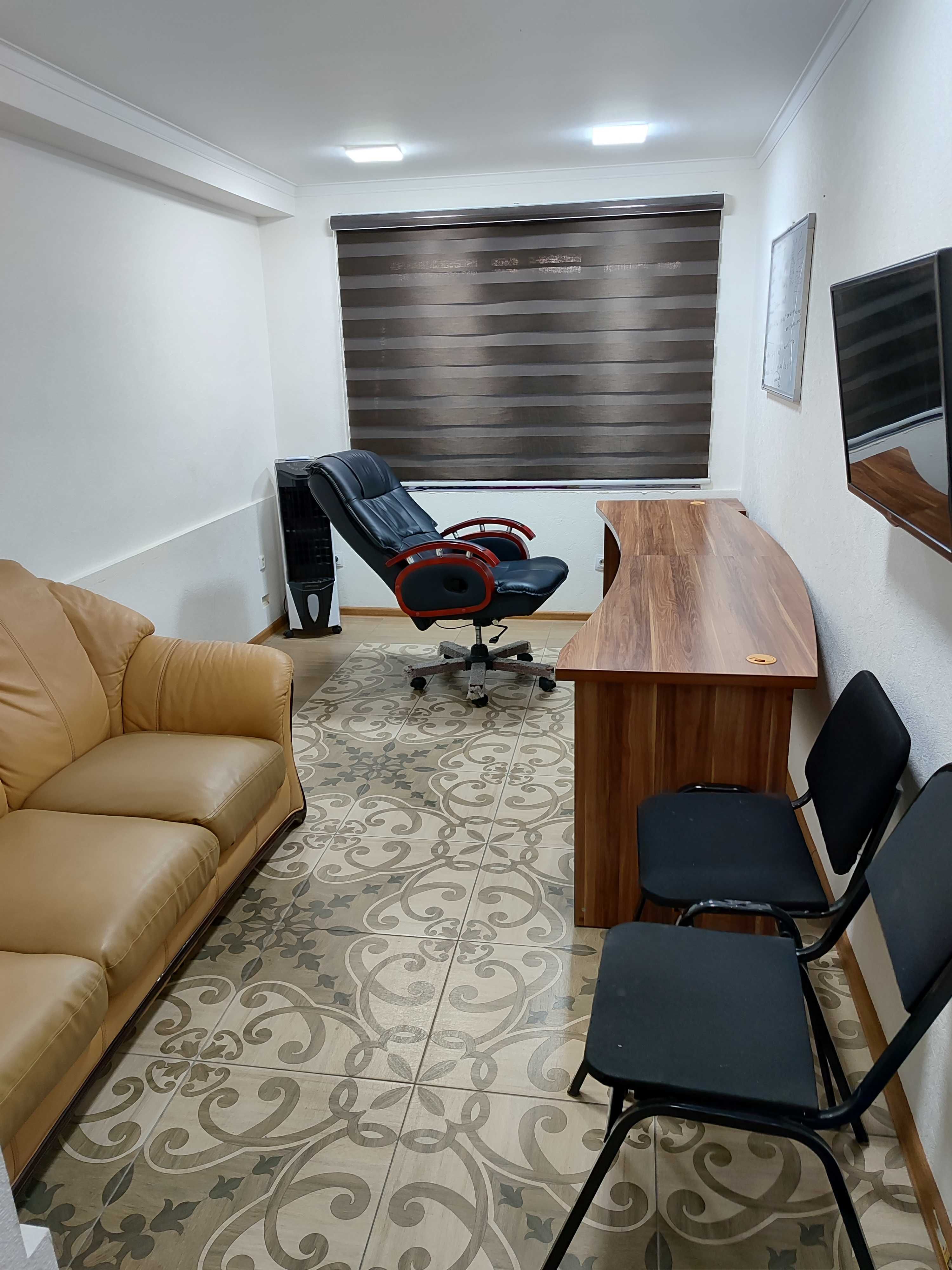Кабинет+ Юр-адрес (18м2)с мебелью и техникой 250$ в уютном офисе.